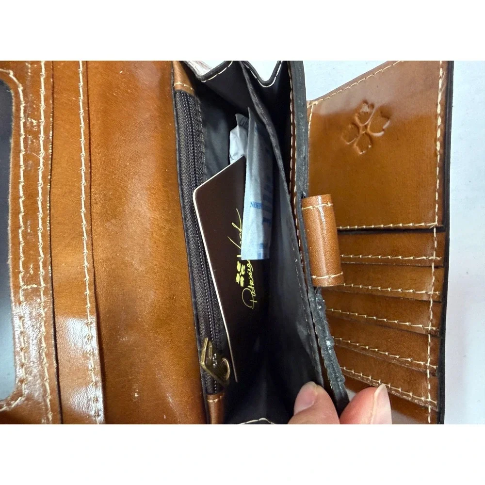 Patricia Nash Oliveri Leather Tri-Fold Wallet W/ RFID‎ Protection RIOT RUST MAP